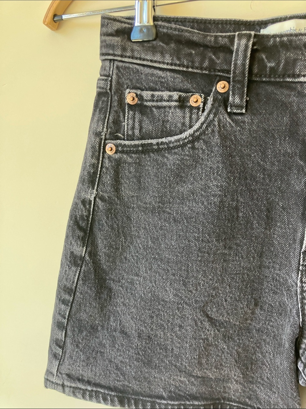ABERCROMBIE & FITCH The Dad Shorts High Rise Black Wash Denim Size 25/0 - Picture 4 of 11